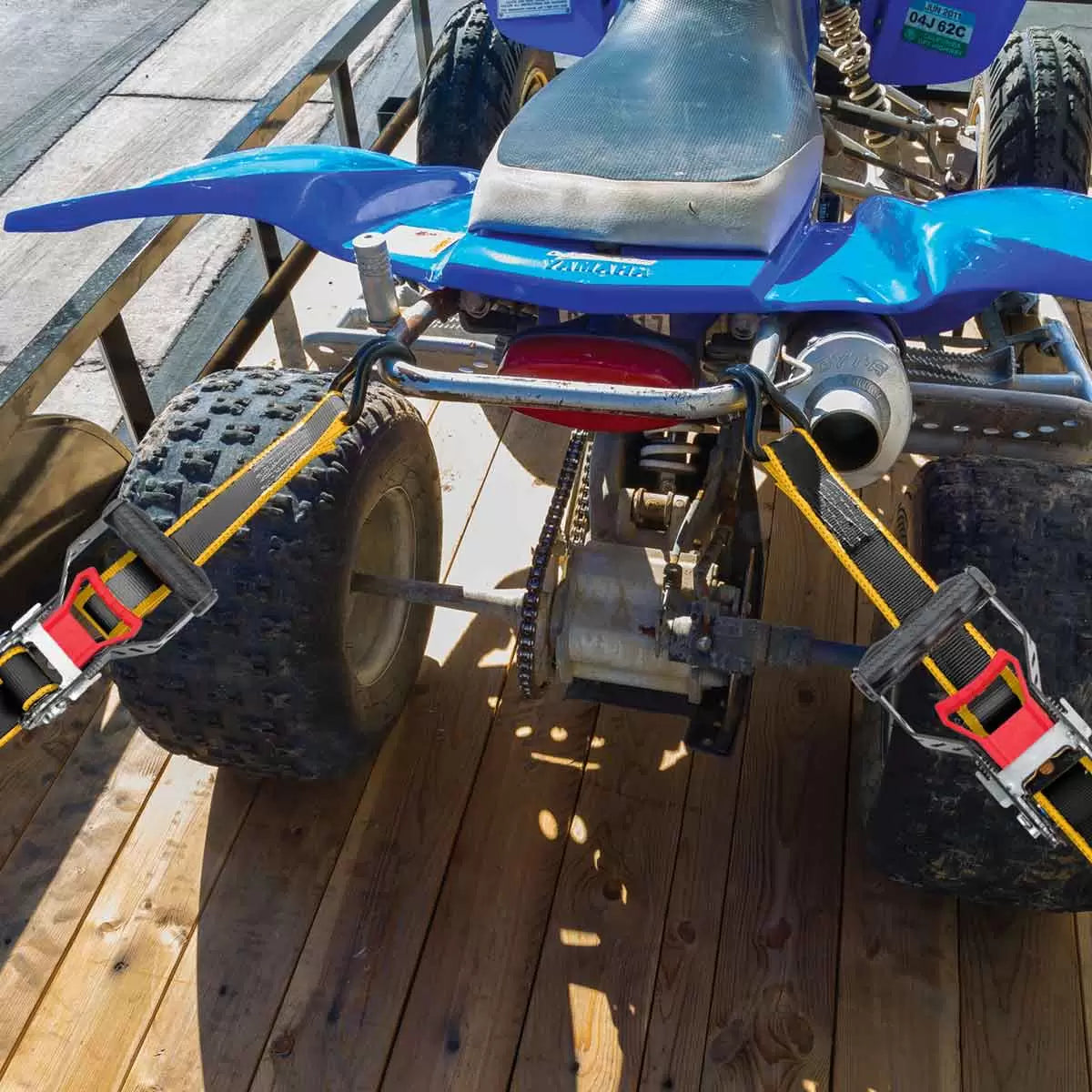 4 Pack CAT Ratchet Tie Down Set