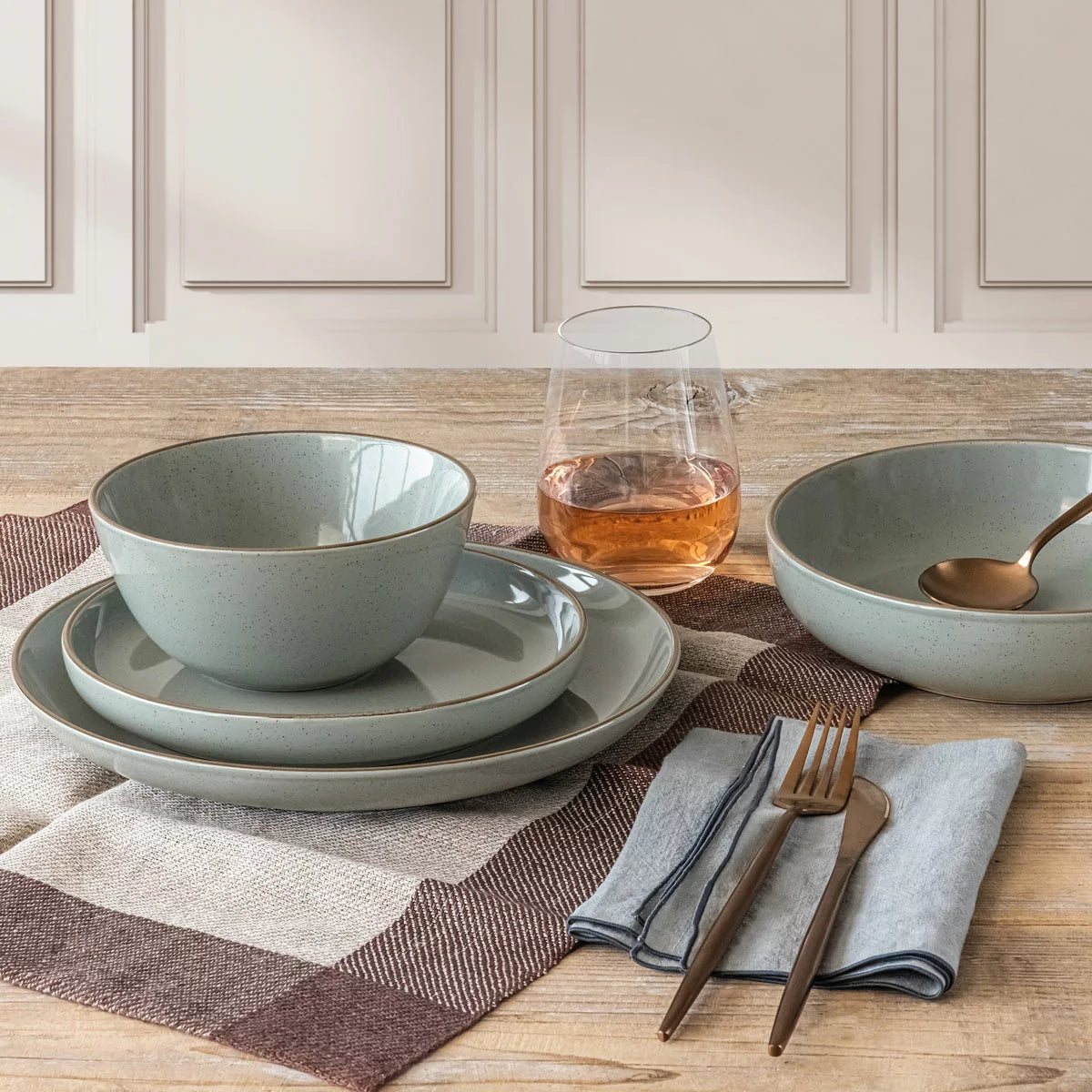 Over & Back Stoneware Dinnerware Set, 16 Piece in 2 Colours