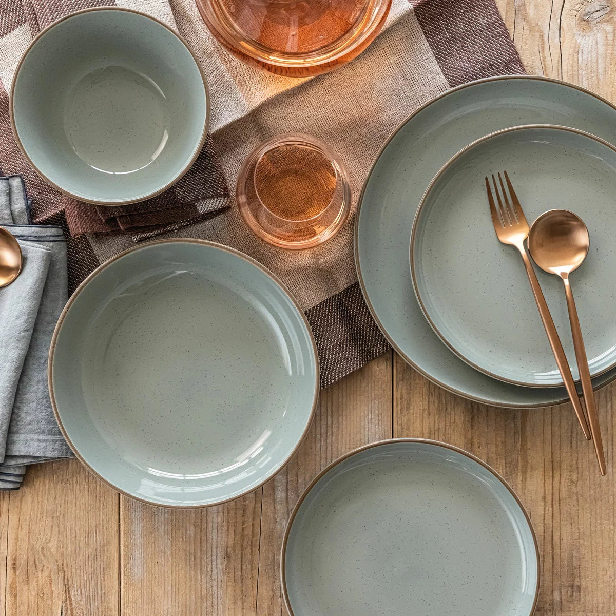 Over & Back Stoneware Dinnerware Set, 16 Piece in 2 Colours