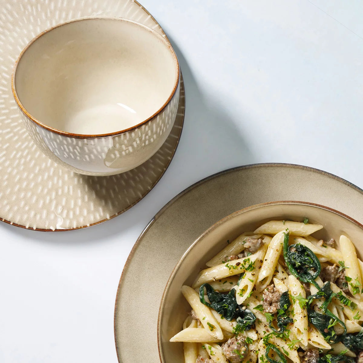 Laurie Gates Catalina Dinnerware Set, 16 Piece in 2 Colours
